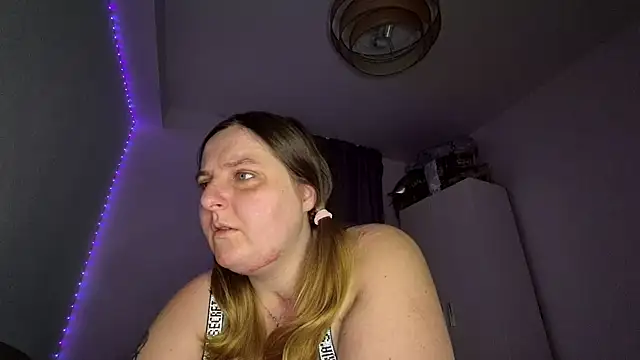 JessicaBake online show from July 30, 1:50 am
