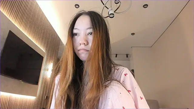 angel cakee online show from July 25, 2:46 pm
