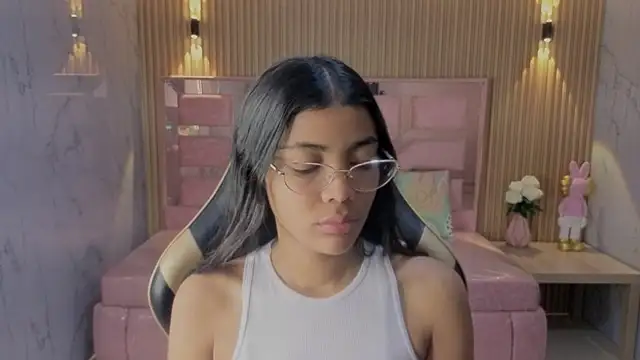 valentina gomez s online show from July 29, 12:38 pm