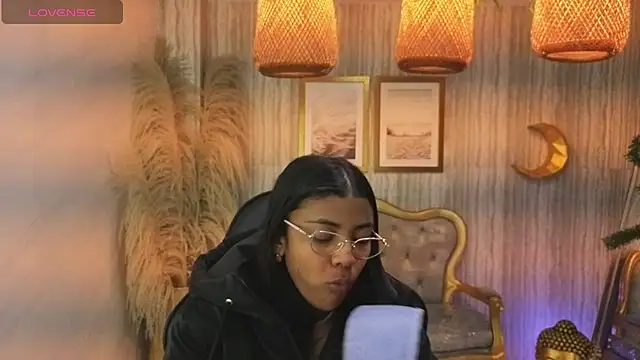 valentina gomez s online show from July 23, 12:35 pm