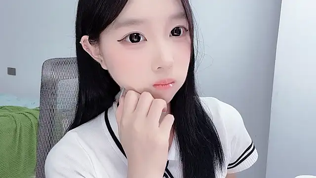 Yoyo33355 online show from July 22, 11:44 am