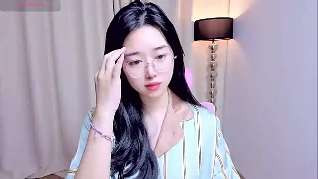miuu6868 online show from May 31, 2:39 am
