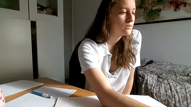 SoftieSophie online show from May 31, 6:08 am