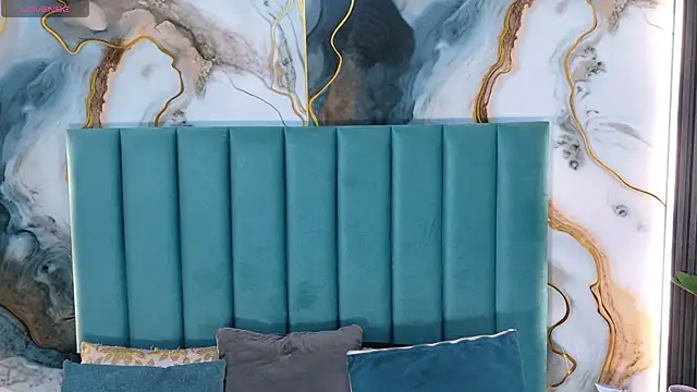 Velvet--Carter online show from July 19, 6:37 am