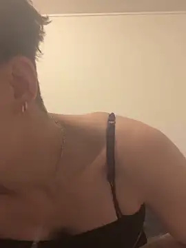 Quenn667 online show from May 30, 8:27 pm