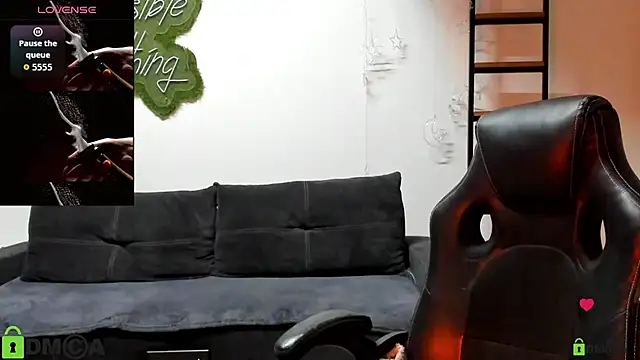 JuliNy x online show from July 26, 1:30 pm