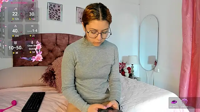 Mia Nova5 online show from July 19, 12:18 pm
