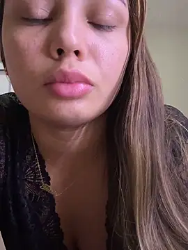 melamorim24 online show from June 1, 2:02 am