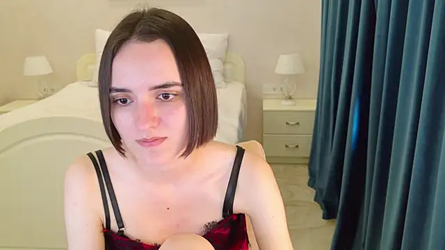 Daisy Heart online show from July 22, 11:00 am