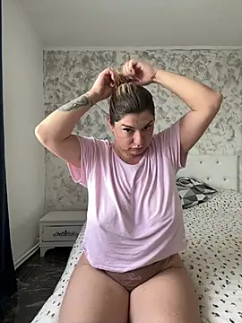 evaxxxcurvyxxx online show from June 26, 7:42 am