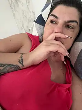 evaxxxcurvyxxx online show from June 12, 2:25 pm