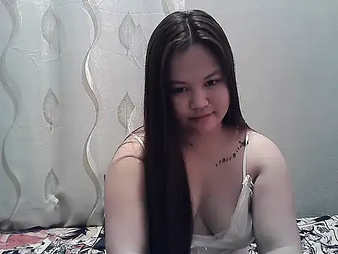 ThePrettySecret online show from July 25, 4:25 pm
