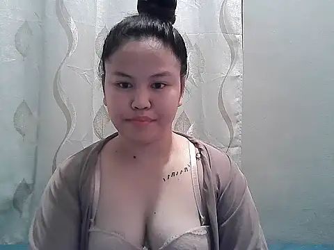 ThePrettySecret online show from June 7, 9:16 am