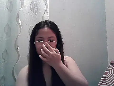 ThePrettySecret online show from June 27, 4:13 pm