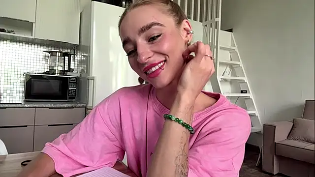 amilia-sexygirl online show from June 21, 2:26 am