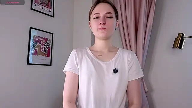 LeishaChamblee online show from June 8, 4:02 am