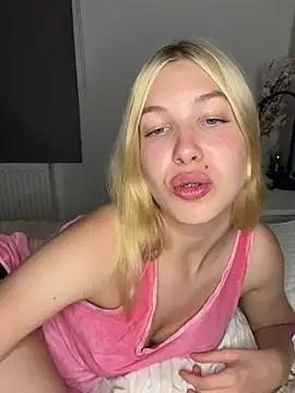 MilaaXOO online show from July 25, 7:32 pm
