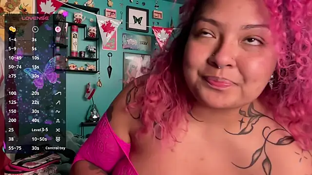 chilepinaaa online show from July 4, 7:04 am