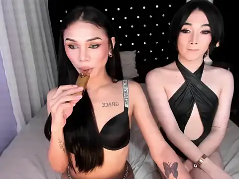 Herecummsamara69 online show from June 8, 3:24 pm