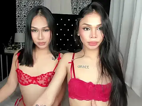 Herecummsamara69 online show from July 16, 1:26 pm