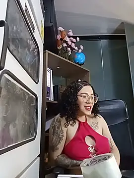 Sabrina Thomps online show from May 30, 5:16 am