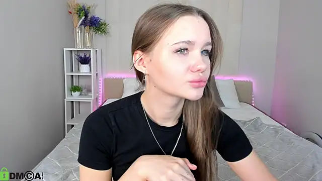 Ella Butler online show from July 27, 7:49 am