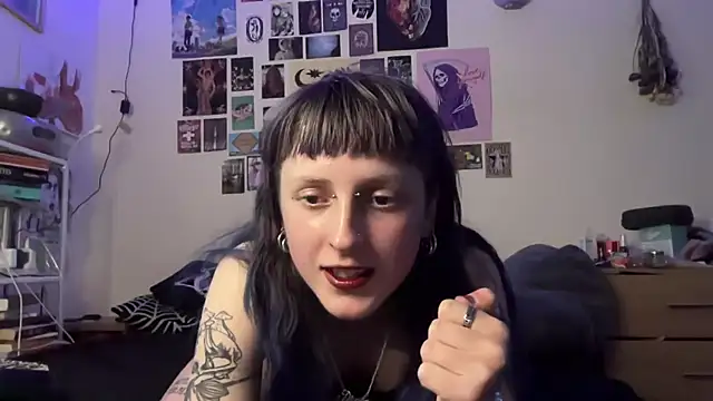 batzy666 online show from June 5, 11:27 am
