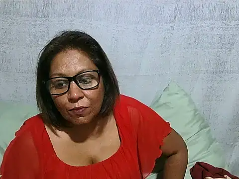 IndianSexyMilf69 online show from June 18, 9:25 am