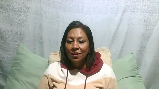 IndianSexyMilf69 online show from July 7, 5:10 am
