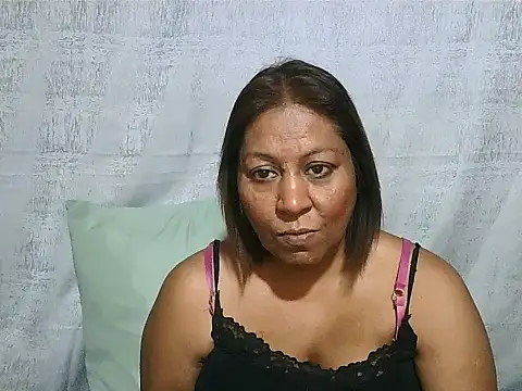 IndianSexyMilf69 online show from June 6, 7:25 am