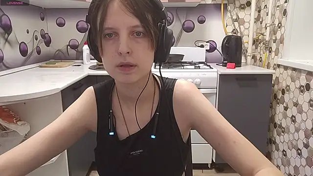 Saranade online show from July 29, 5:24 pm