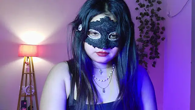 Red Heart  online show from July 3, 9:21 pm