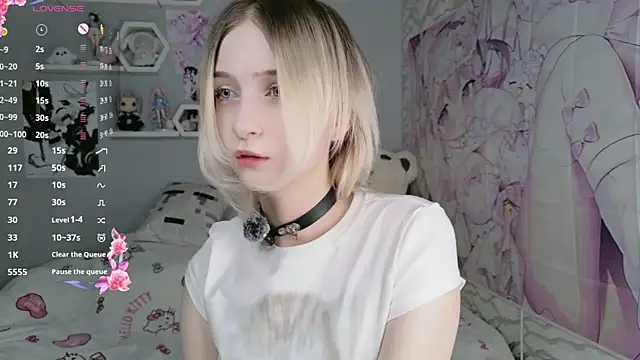 meganami online show from June 14, 3:01 pm