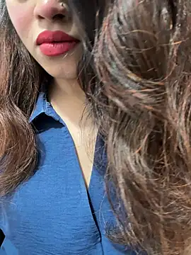 Yours riya11 online show from July 3, 6:47 pm