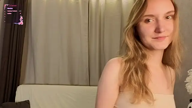 JenevaLitalien online show from July 29, 6:19 pm
