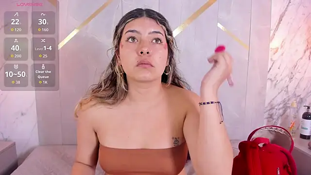 ChloeBelle  online show from July 6, 12:32 pm