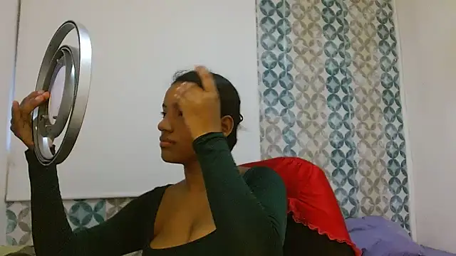Isabellacarson online show from July 28, 6:08 pm