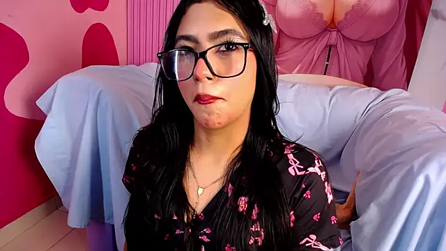 Holly Watson  online show from June 28, 5:03 am
