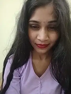 Naughty Kiara  online show from July 28, 11:17 am