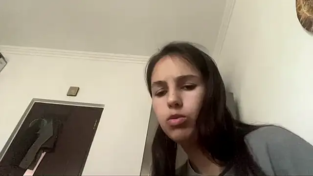 SindyKay online show from June 18, 9:14 am