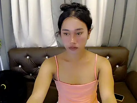 kyla pretty online show from July 18, 2:30 pm
