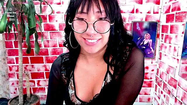 eli doll online show from July 22, 11:44 am