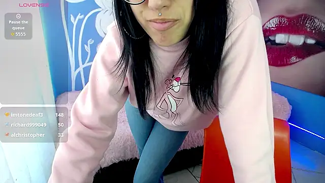 eli doll online show from July 28, 2:13 pm