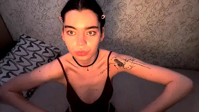 LaceyBatter online show from July 25, 9:11 pm