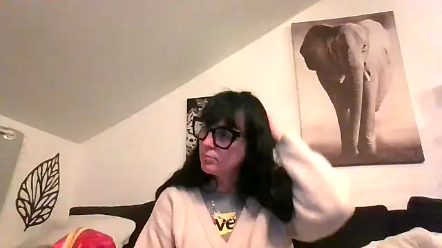 sexujuly88 online show from February 17, 10:42 pm