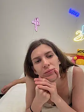 MissAndKiss online show from June 19, 9:24 am