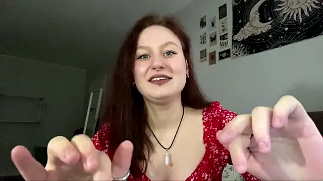 LoiseLovetto online show from June 9, 5:23 pm