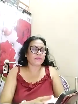 chatterjeesayani567 online show from July 28, 7:39 pm
