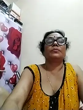 chatterjeesayani567 online show from July 28, 4:39 pm