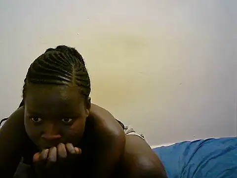BerryJulie online show from June 28, 5:30 pm